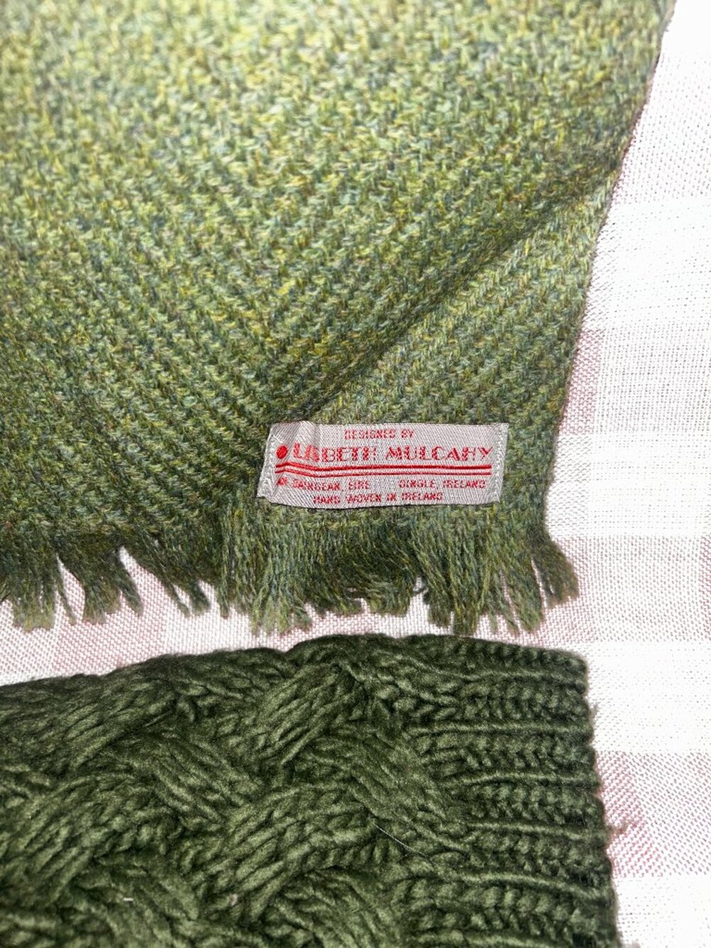 Aran Sweater Market Wool Scarf & Knit Hat Set – Made in Ireland – Excellent Cond